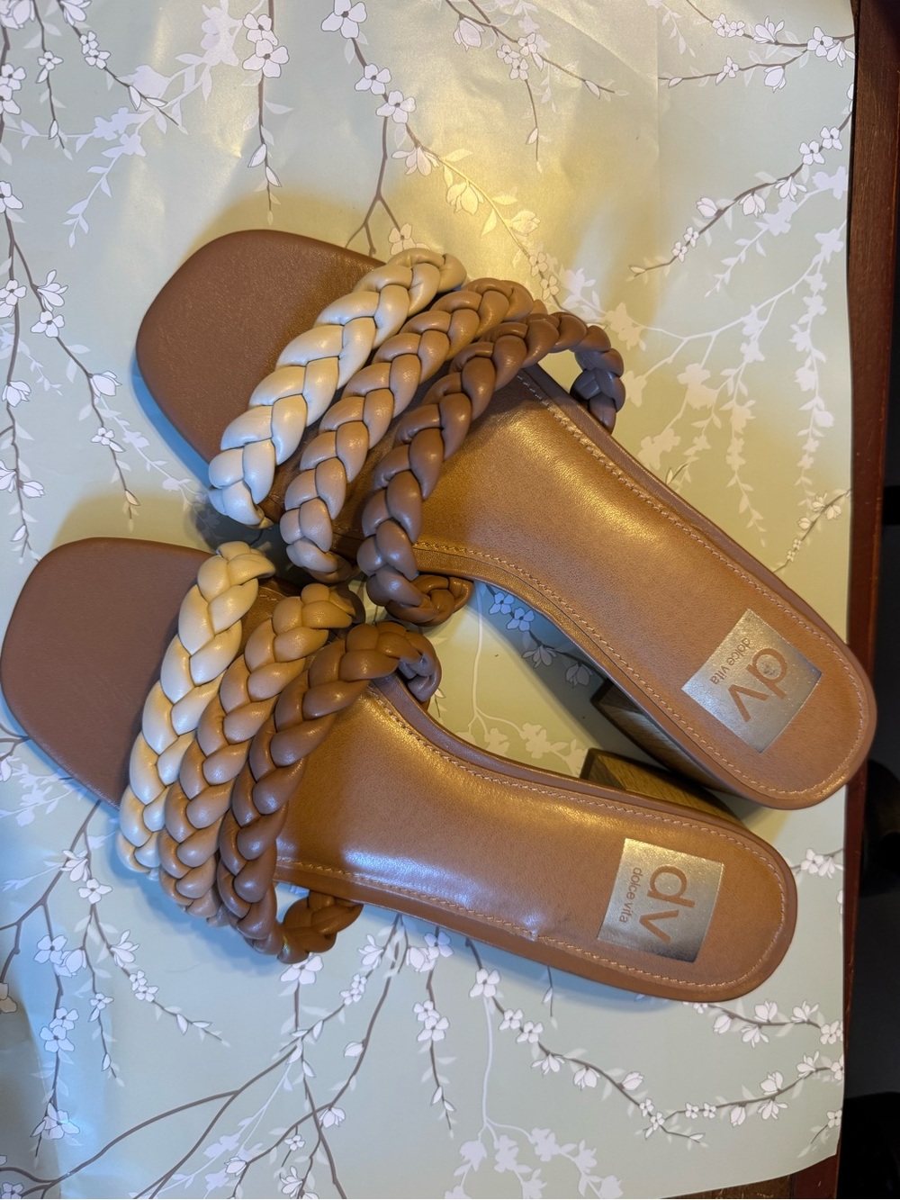 Dolce Vita Tan, Cream & Light Brown Braided Slide Heels Size 7 Medium. ๐ฅ๐๐บโญ๏ธ - Picture 11 of 13